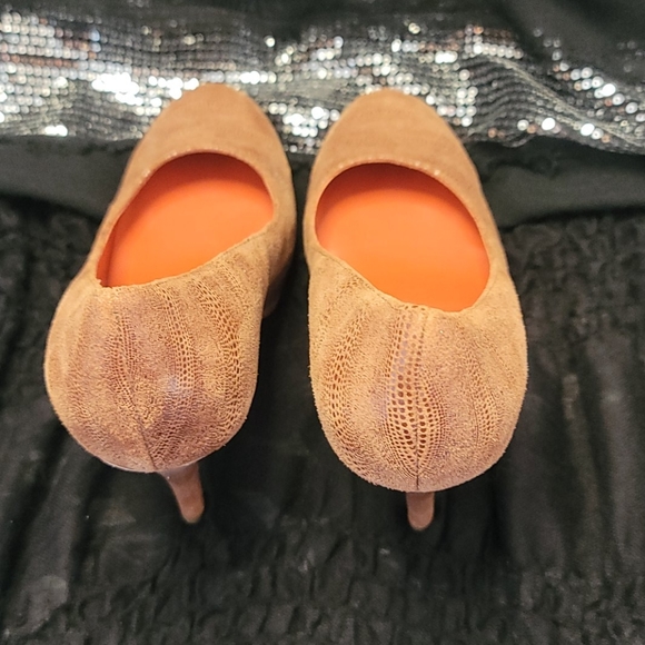 Cole Haan Heels - Picture 4 of 9